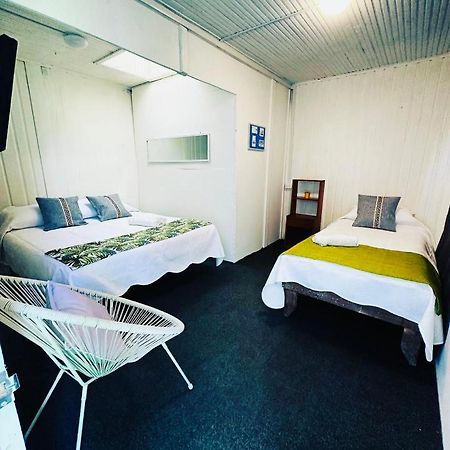 Hostal 3 Norte 산 안토니오 외부 사진