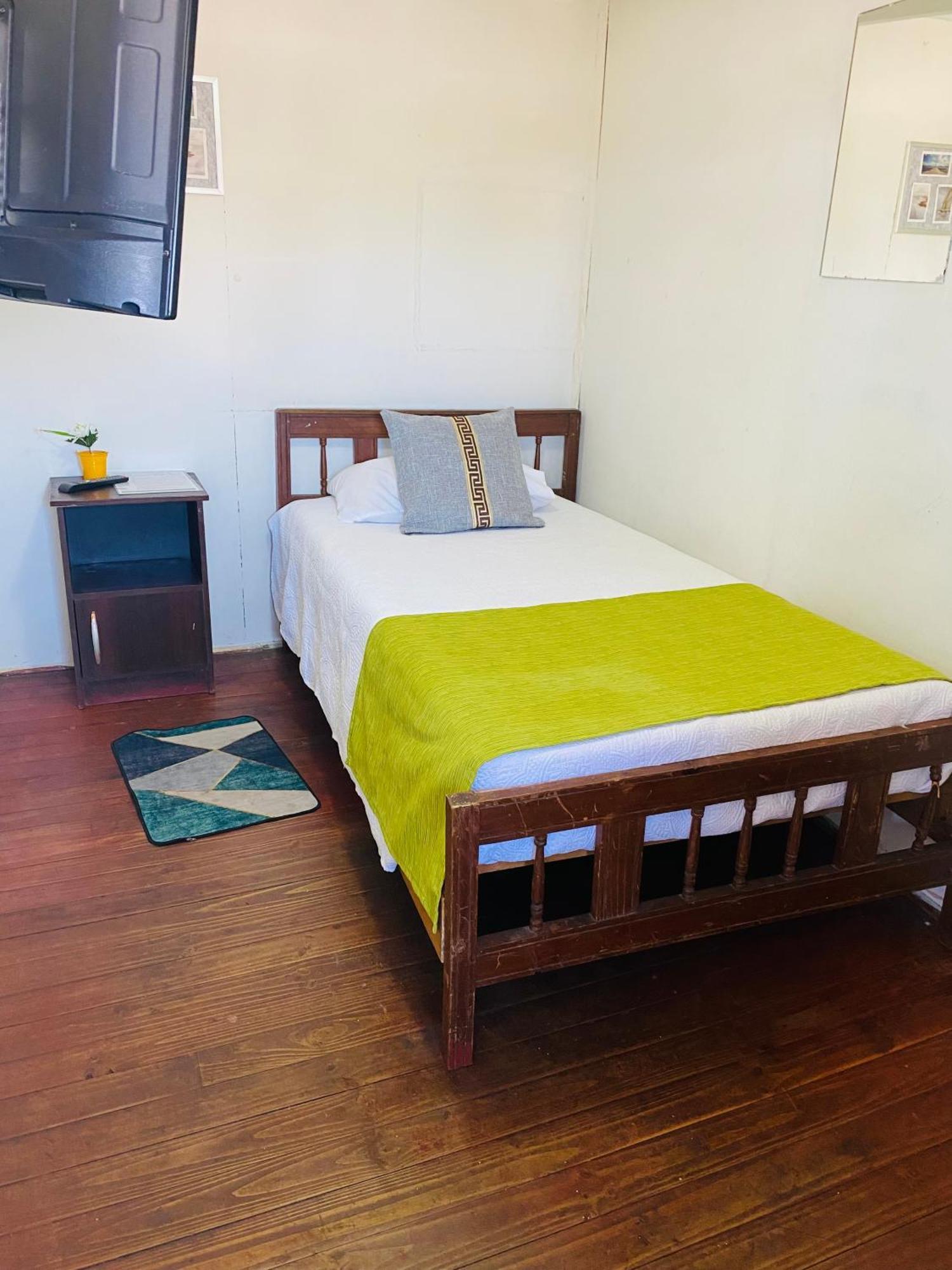 Hostal 3 Norte 산 안토니오 외부 사진